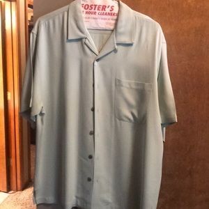 Men’s Tommy Bahama silk shirt with logo detail